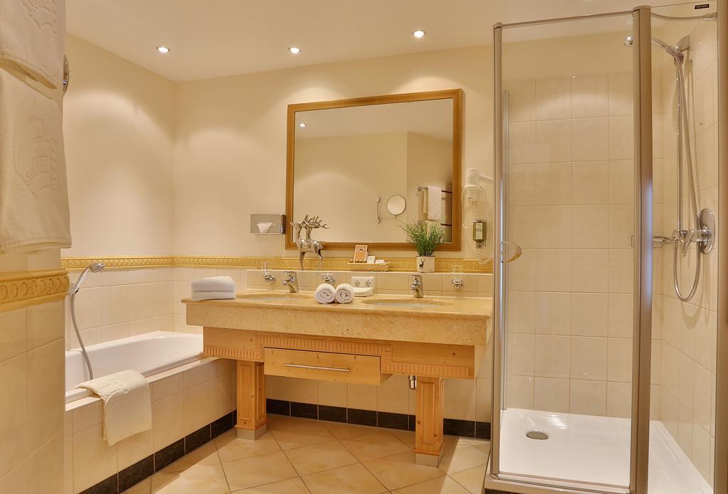 Hotel Dreisonnen 瑟弗浩斯 客房 照片